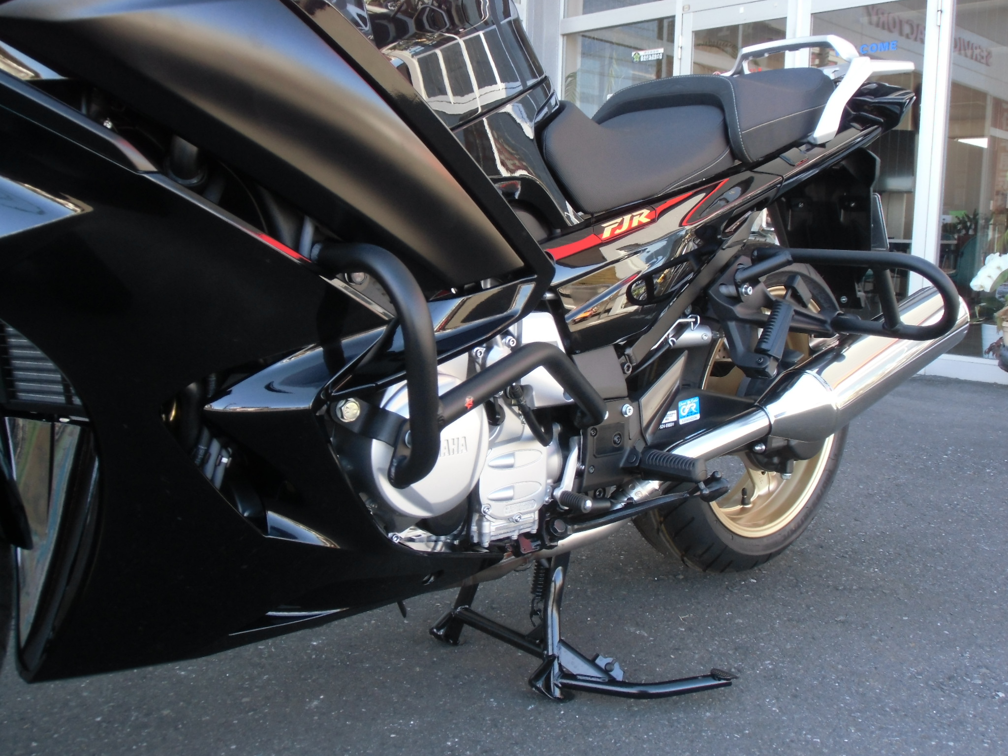 FJR1300 エンジンガード 取り付けレポート！ | YSP熊谷