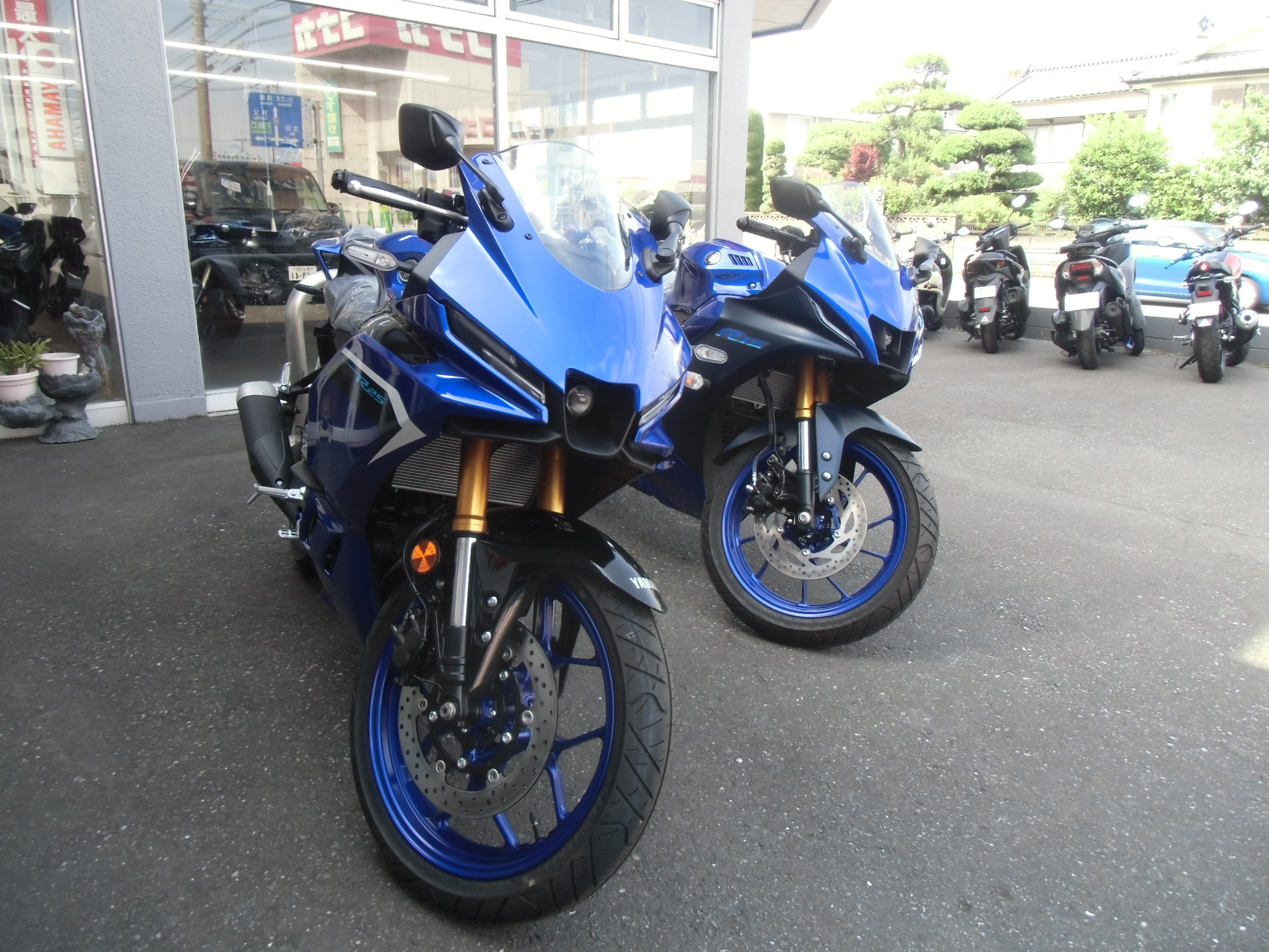 YZF-R25、YZF-R15が入荷しました!!